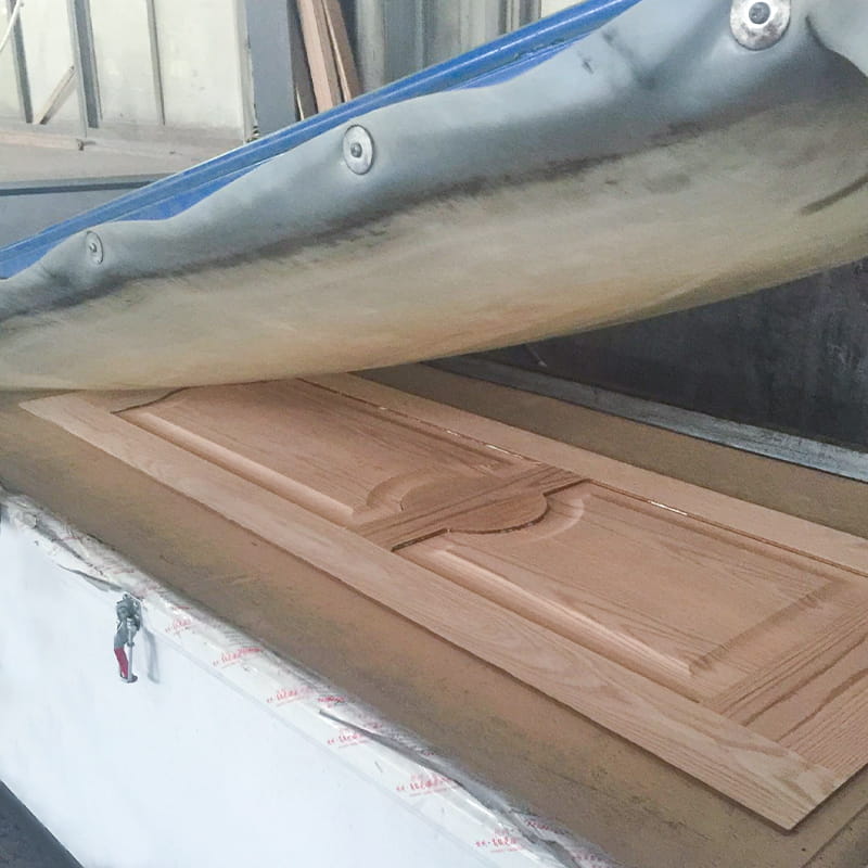 LM130 Perekat veneer kayu yang diterapkan tangan